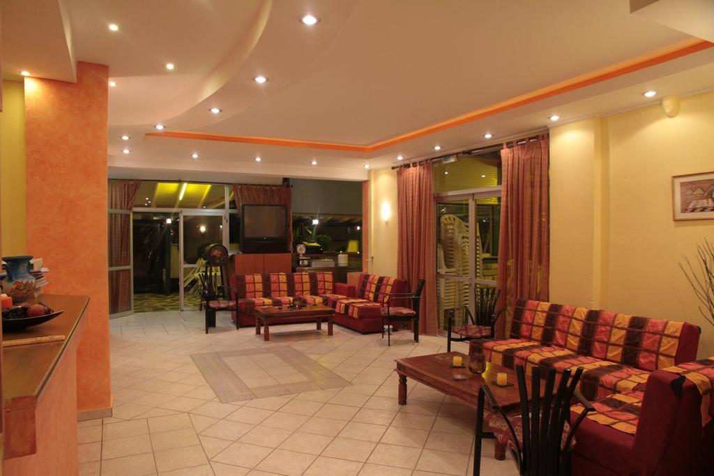 Apartahotel Livithra Paralía Skotínis